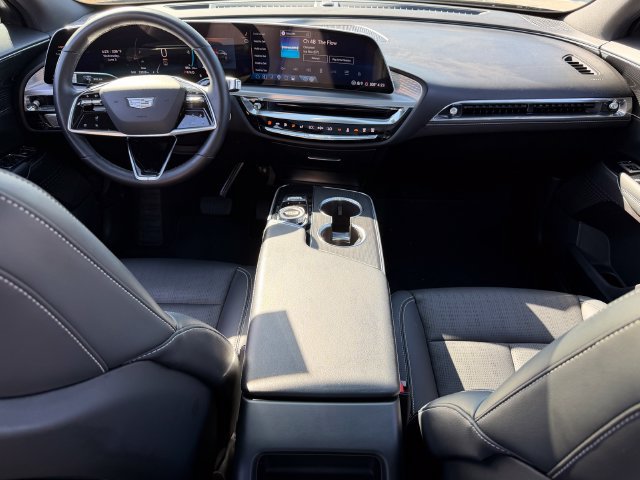 Used 2024 Cadillac Lyriq Sport RWD image 23