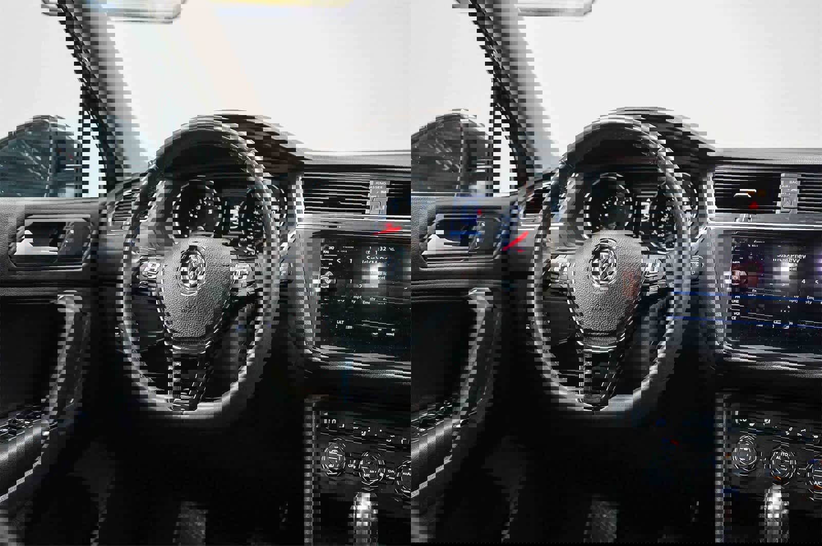 Used 2020 Volkswagen Tiguan SE image 15