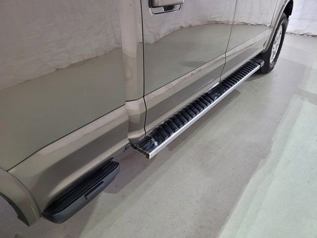 Used 2015 Ford F150 Lariat w/ Max Trailer Tow Package image 27