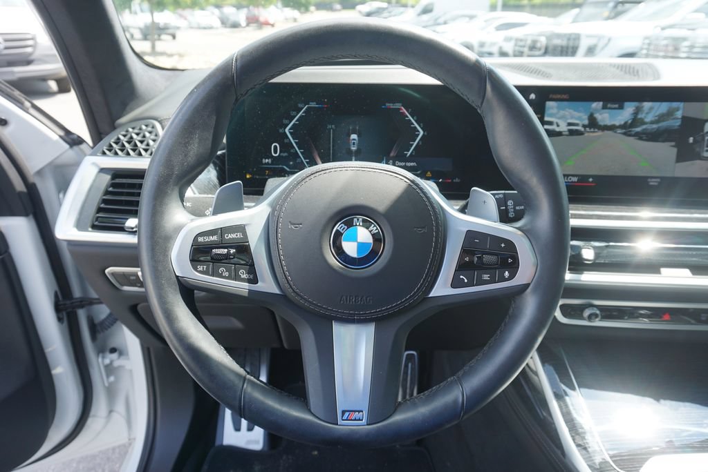 Used 2023 BMW X7 xDrive40i w/ Executive Package AWD/4WD image 15