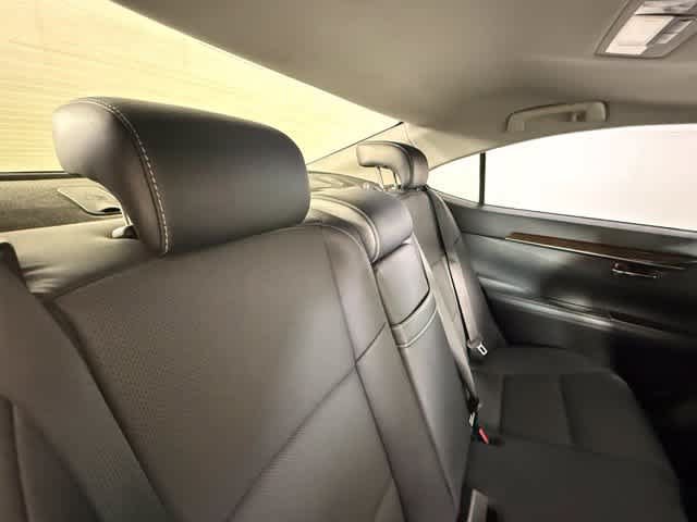 Used 2017 Lexus ES 350 w/ Premium Package FWD image 25