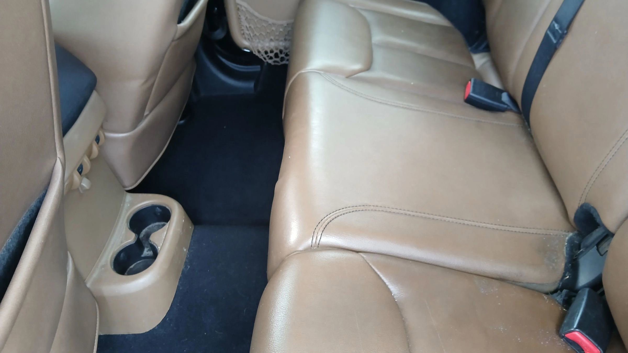 Used 2013 Jeep Wrangler Unlimited Sahara w/ Connectivity Group AWD/4WD image 19