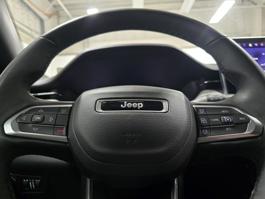 Used 2024 Jeep Compass Limited image 26