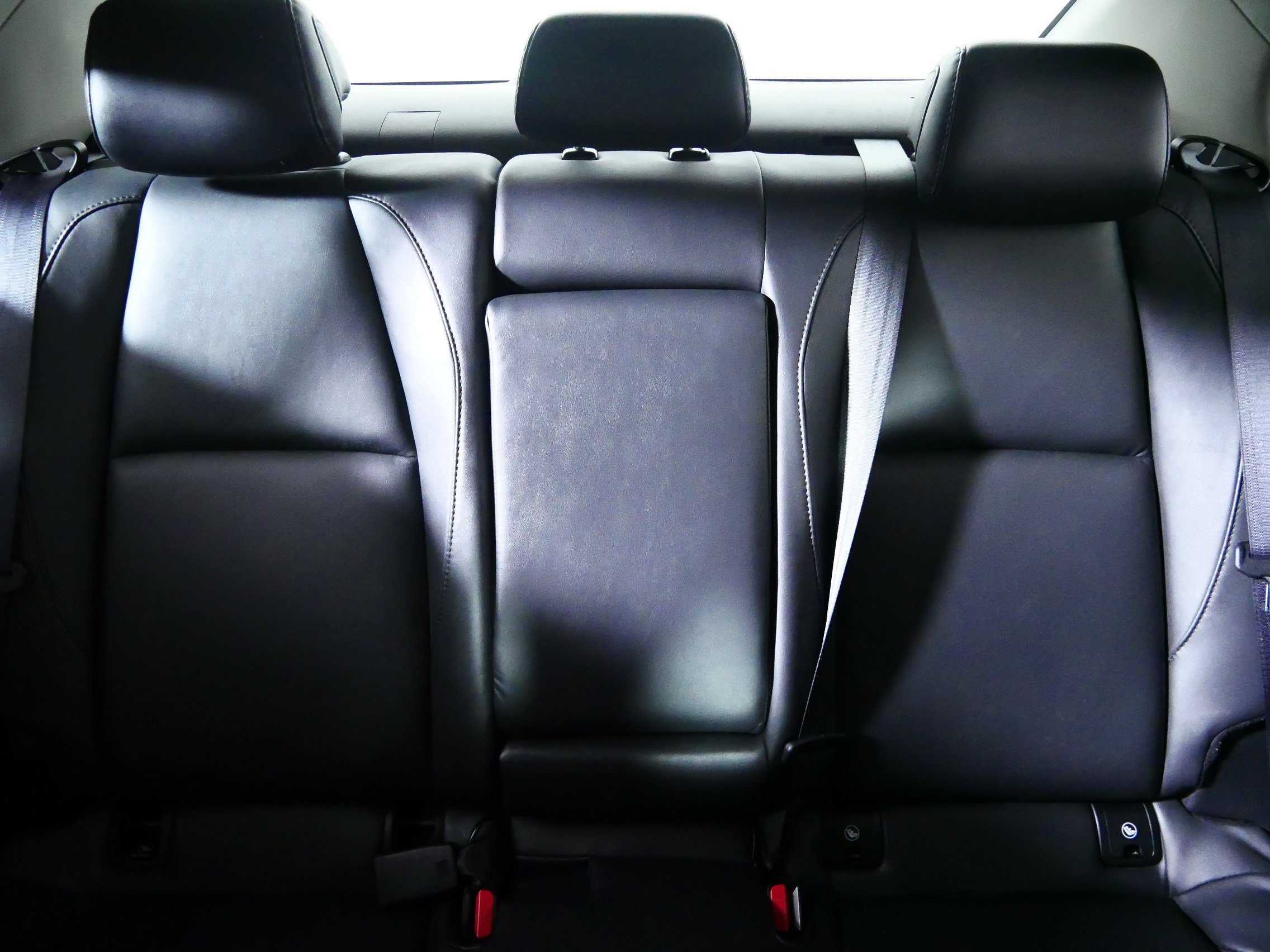 Used 2024 MAZDA MAZDA3 s FWD image 13