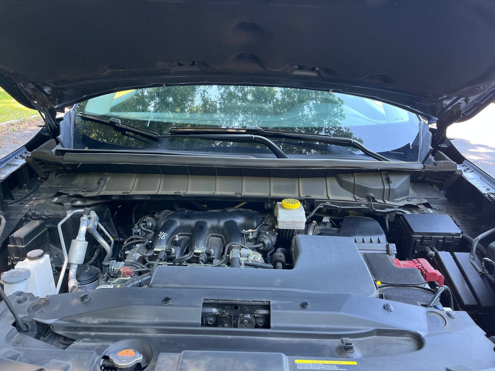 Used 2025 Nissan Pathfinder SV FWD image 35