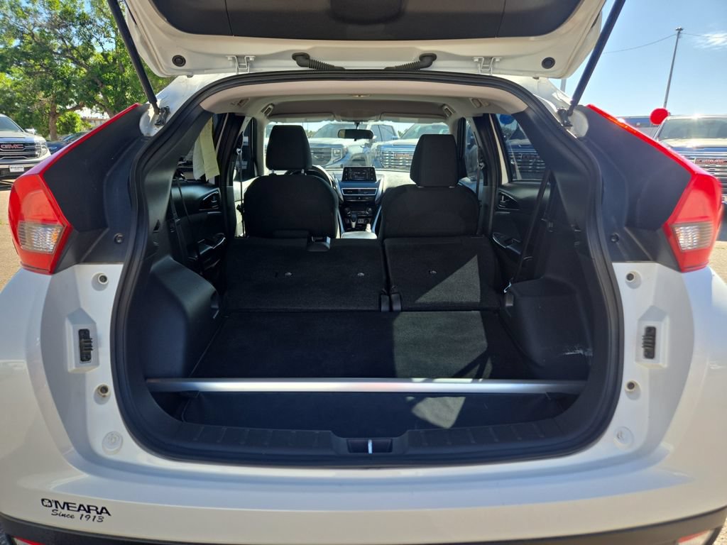 Used 2020 Mitsubishi Eclipse Cross LE FWD image 19