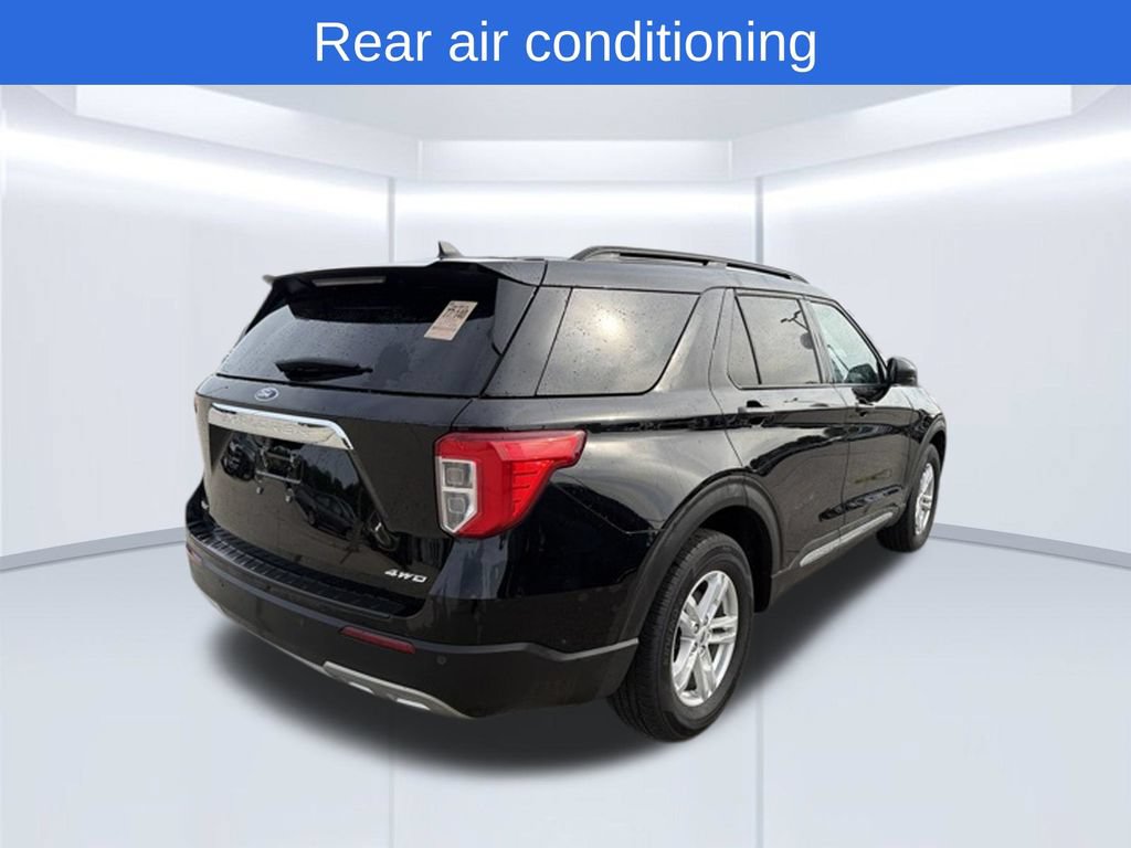 Used 2024 Ford Explorer XLT w/ Equipment Group 202A AWD/4WD image 3