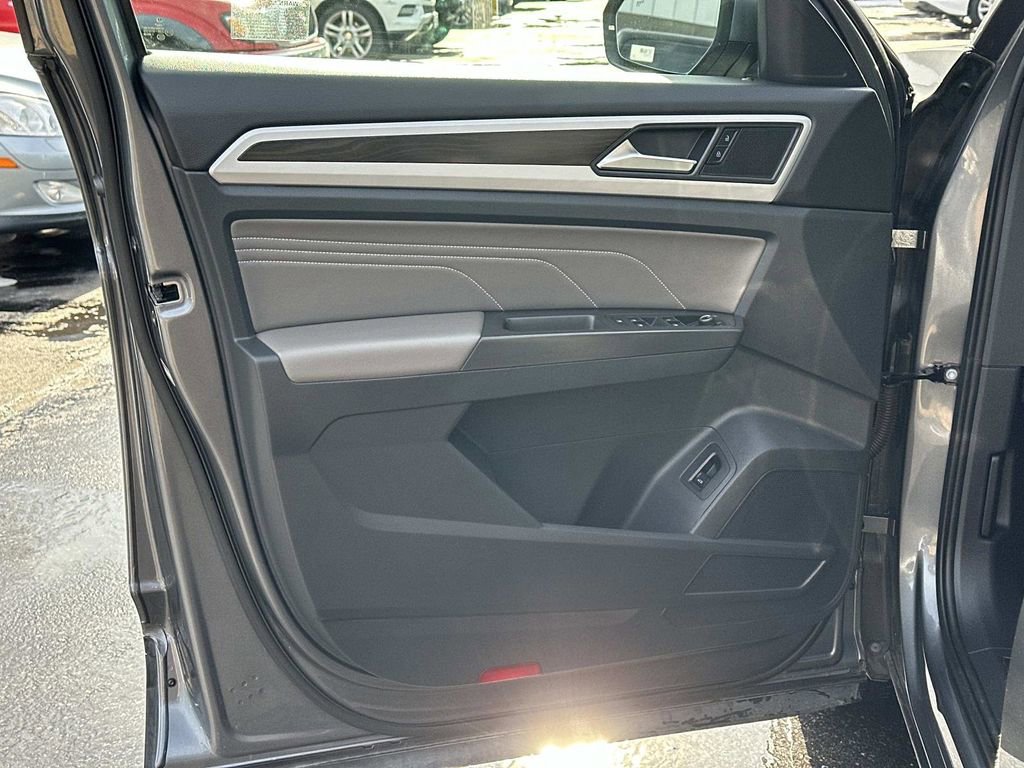 Used 2022 Volkswagen Atlas SE image 22