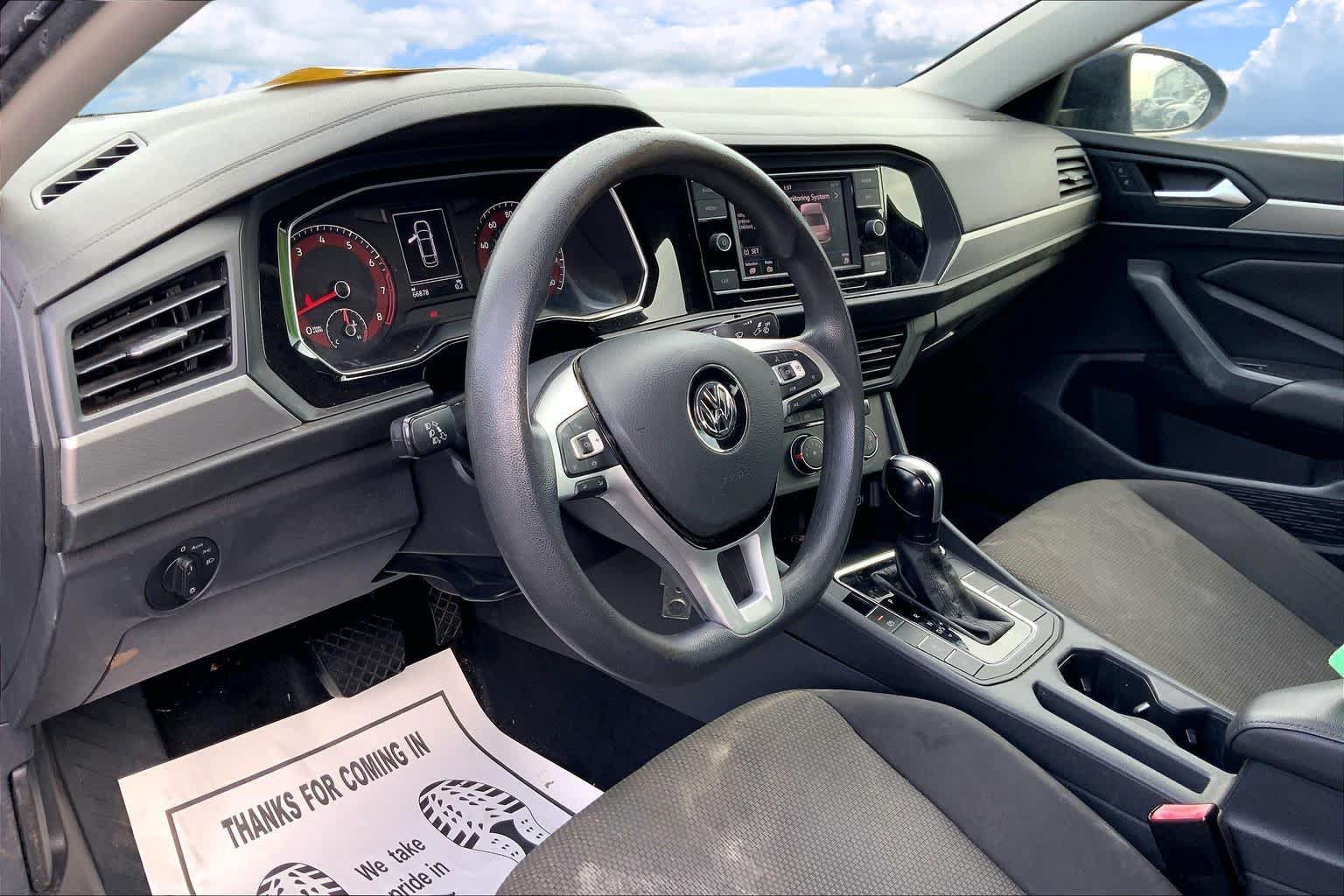 Used 2019 Volkswagen Jetta S w/ Driver Assistance Package FWD image 2