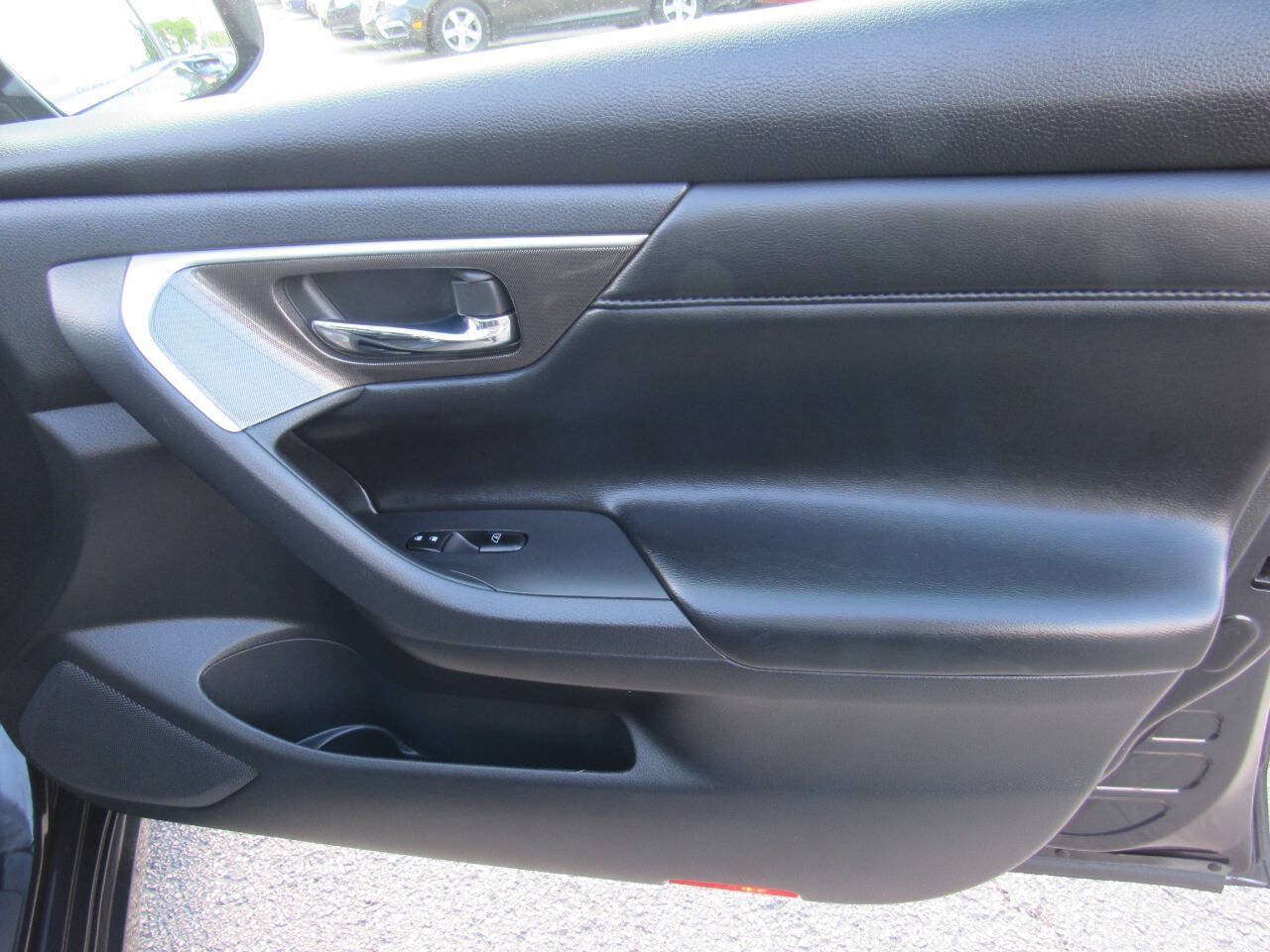 Used 2014 Nissan Altima 2.5 SL w/ Technology Package FWD image 40