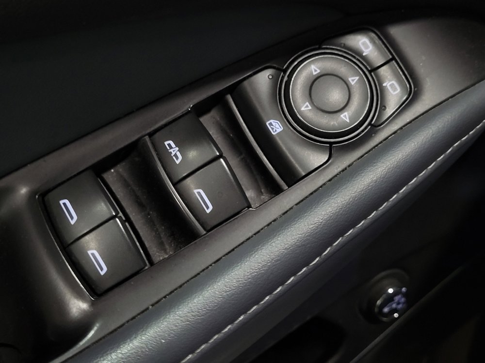 Used 2019 Buick Enclave Essence AWD/4WD image 27