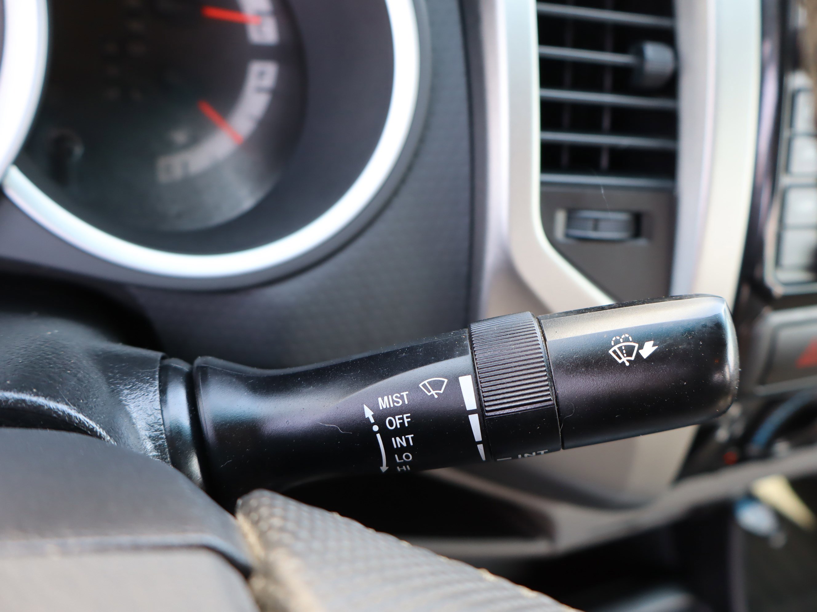 Used 2015 Toyota Tacoma PreRunner w/ TRD Sport Package image 25