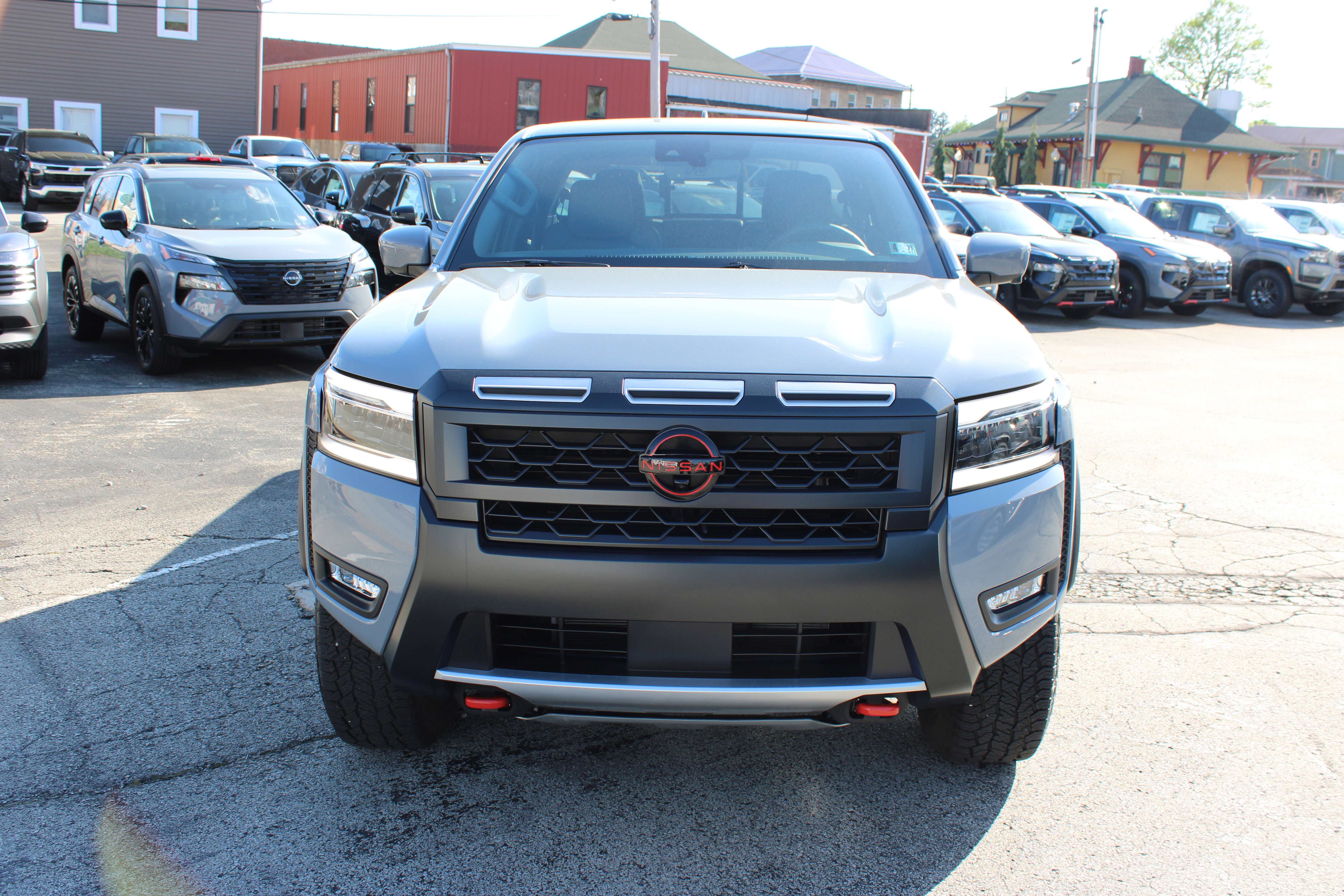 Certified 2025 Nissan Frontier PRO-4X w/ Pro Premium Package image 10