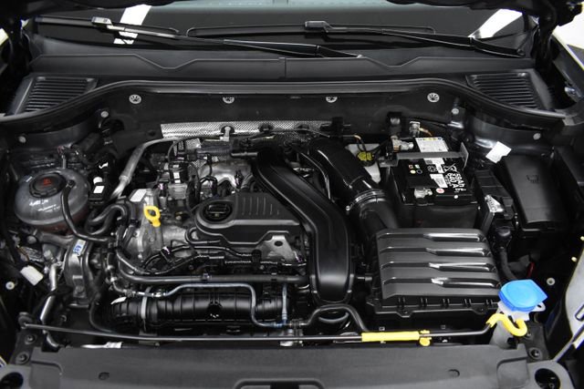 Used 2024 Volkswagen Taos S image 9