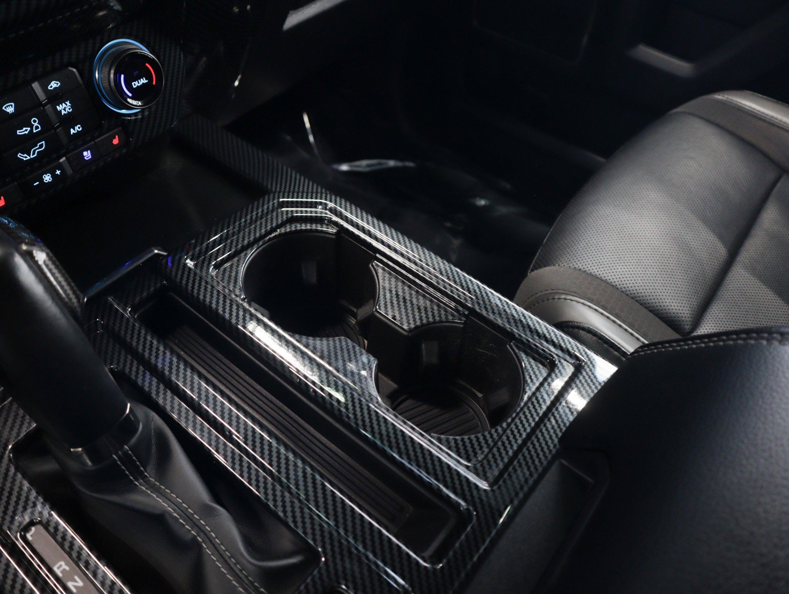 Used 2019 Ford F150 Raptor w/ Equipment Group 802A Luxury image 19