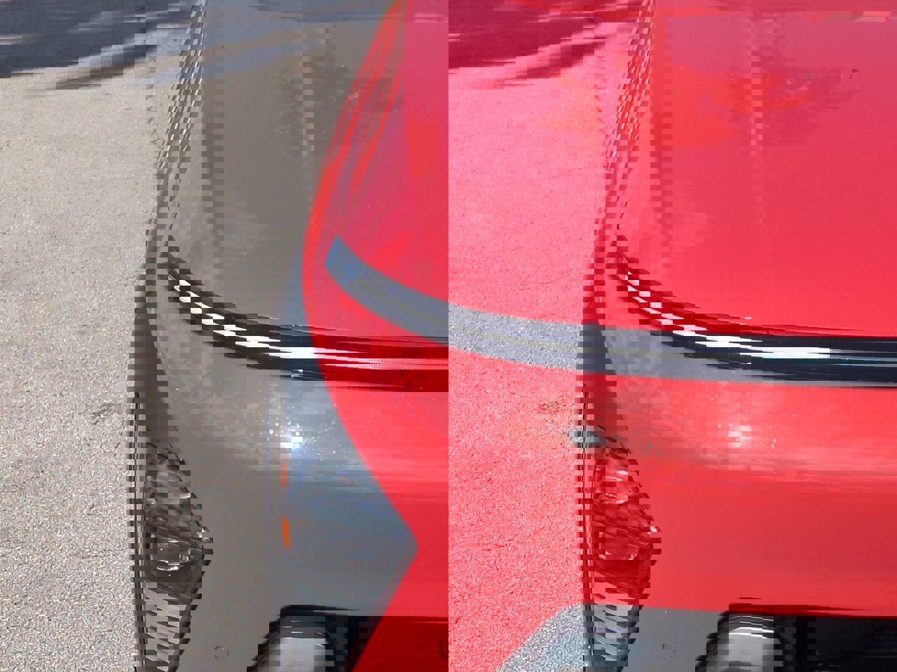 Used 2024 Hyundai Kona Limited image 9