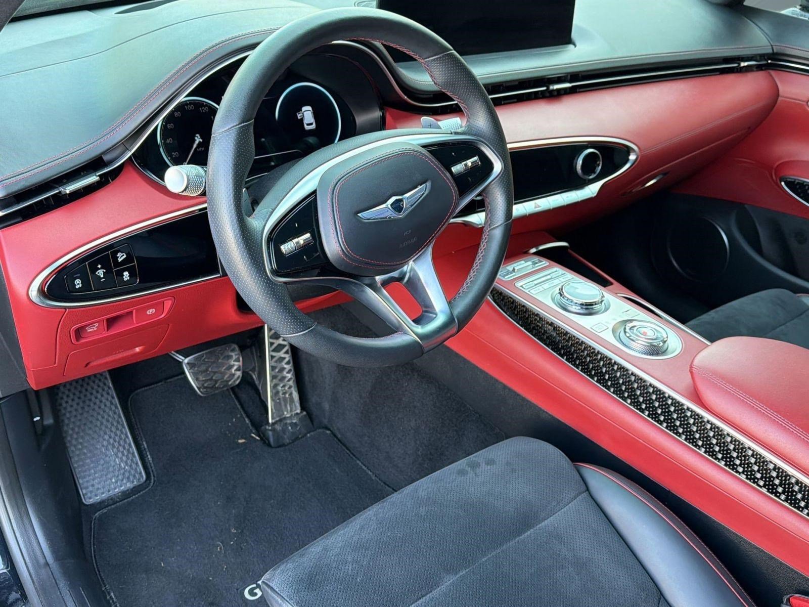 Used 2022 Genesis GV70 3.5T Sport w/ Sport Prestige Package image 4
