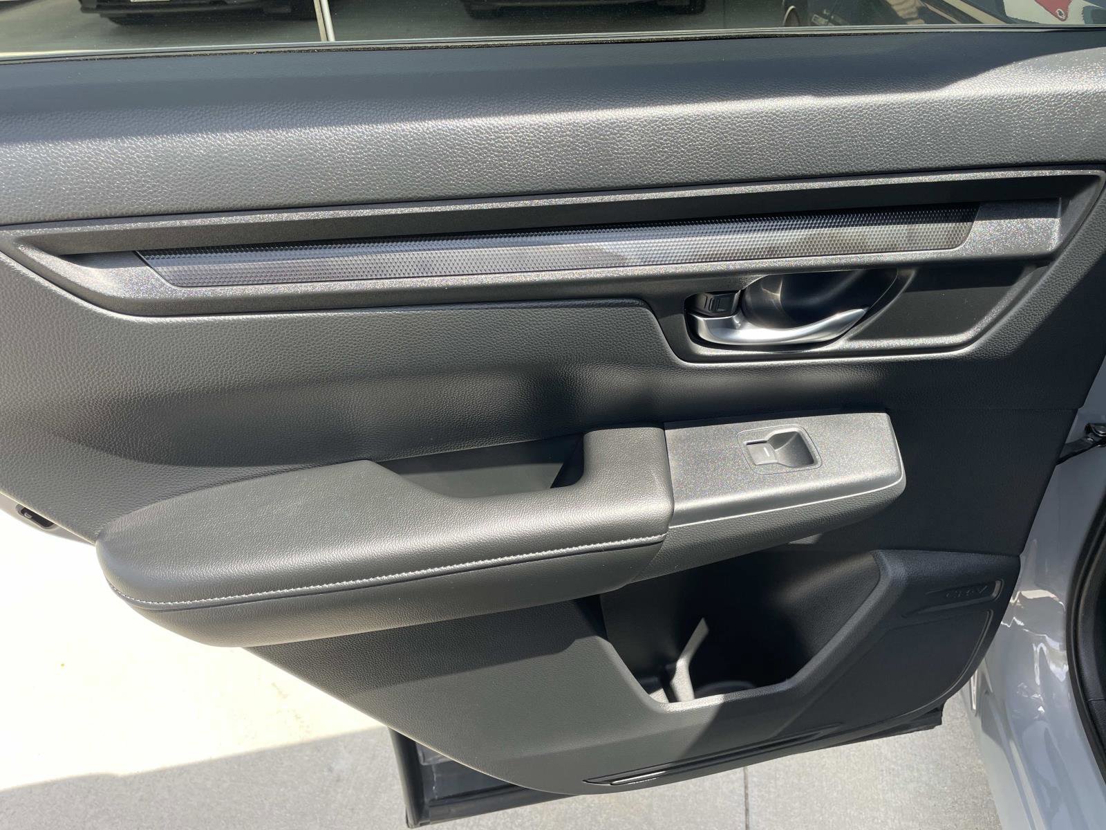Certified 2025 Honda CR-V EX image 16