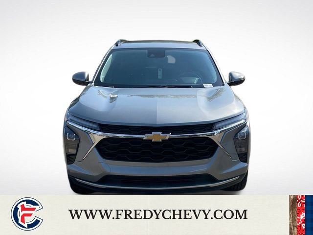 Used 2025 Chevrolet Trax LT FWD image 9