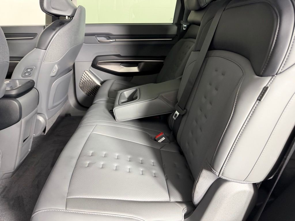 Used 2024 Kia EV9 Wind AWD/4WD image 27