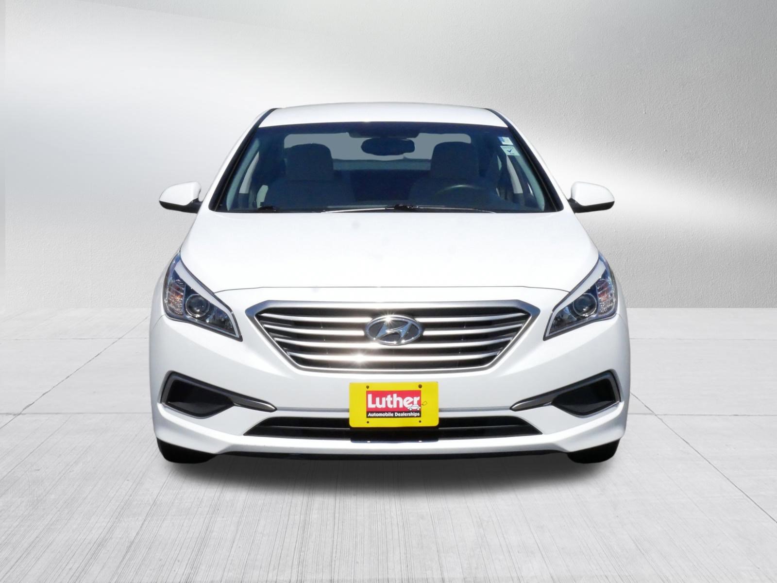 Used 2016 Hyundai Sonata SE FWD video 2