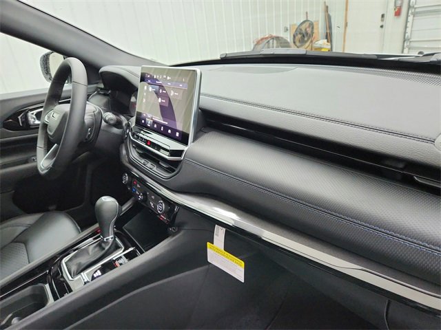 New 2026 Jeep Compass Latitude image 33