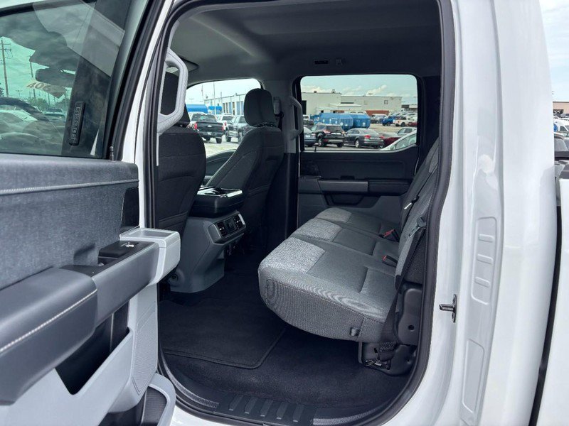 Used 2023 Ford F150 Lightning XLT AWD/4WD image 13