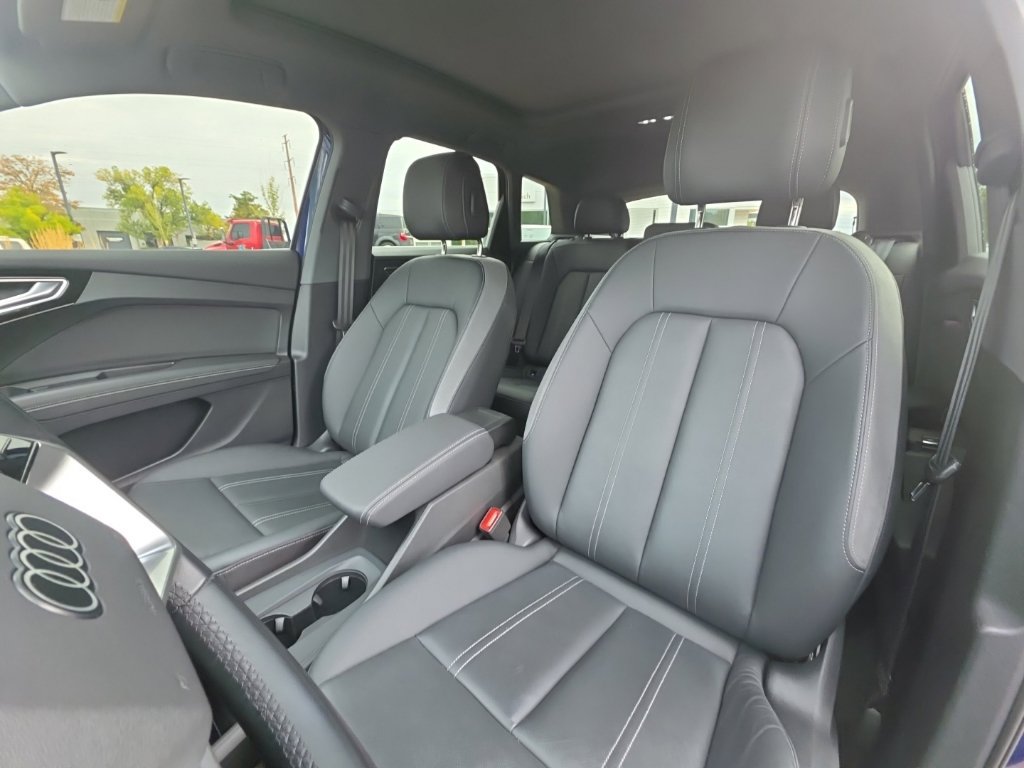Used 2023 Audi Q4 e-tron Prestige AWD/4WD image 11