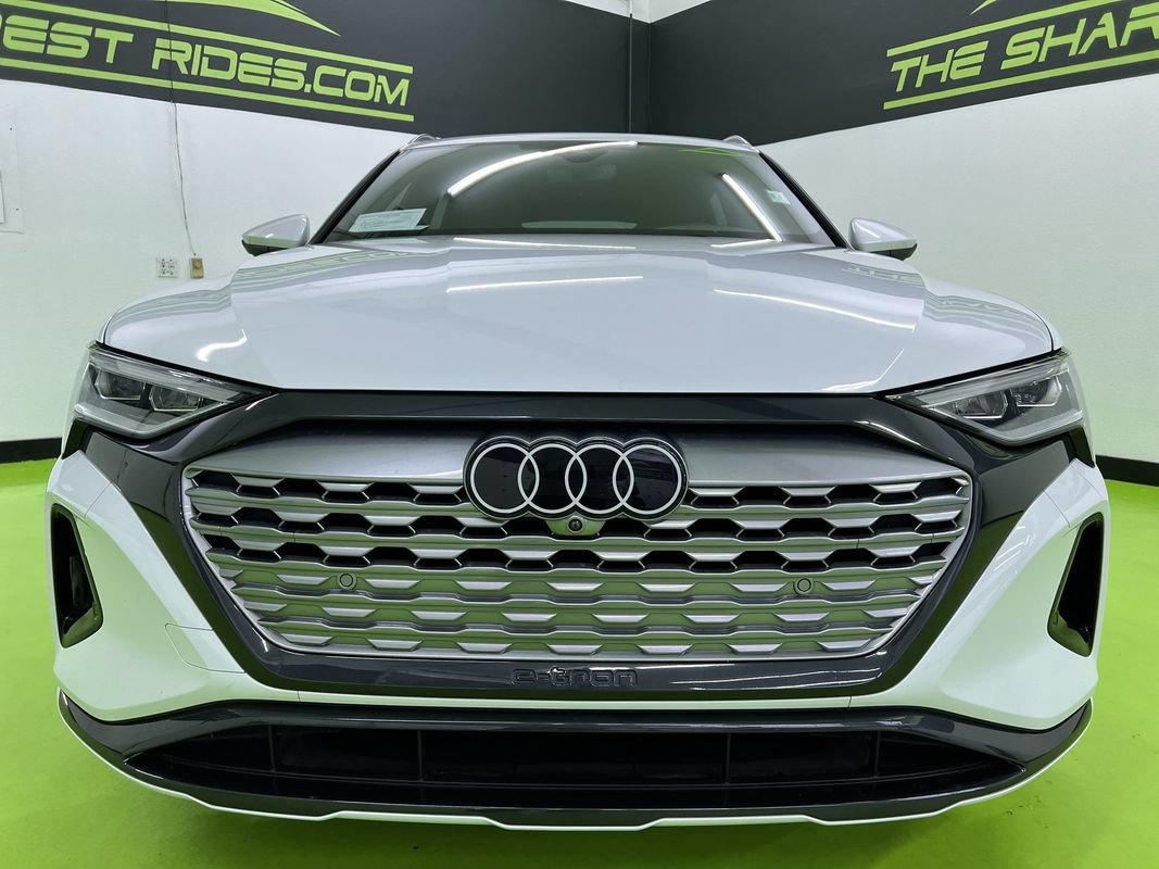 Used 2024 Audi Q8 e-tron Premium Plus w/ Premium Plus Package AWD/4WD image 3