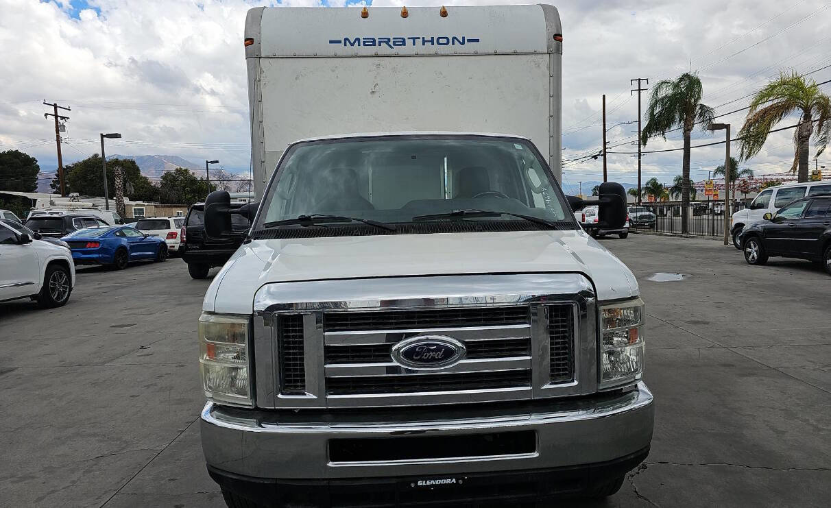 Used 2012 Ford E-350 and Econoline 350 Super Duty w/ Payload Pkg image 3