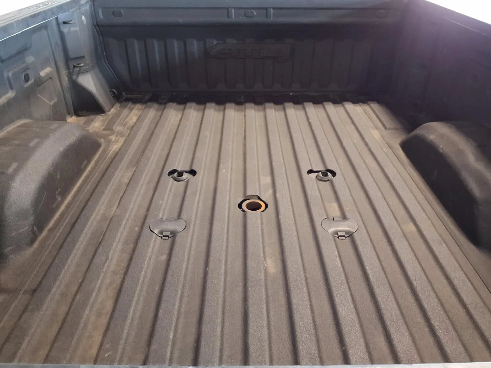 Used 2024 GMC Sierra 2500 AT4 w/ AT4 Premium Plus Package AWD/4WD image 6