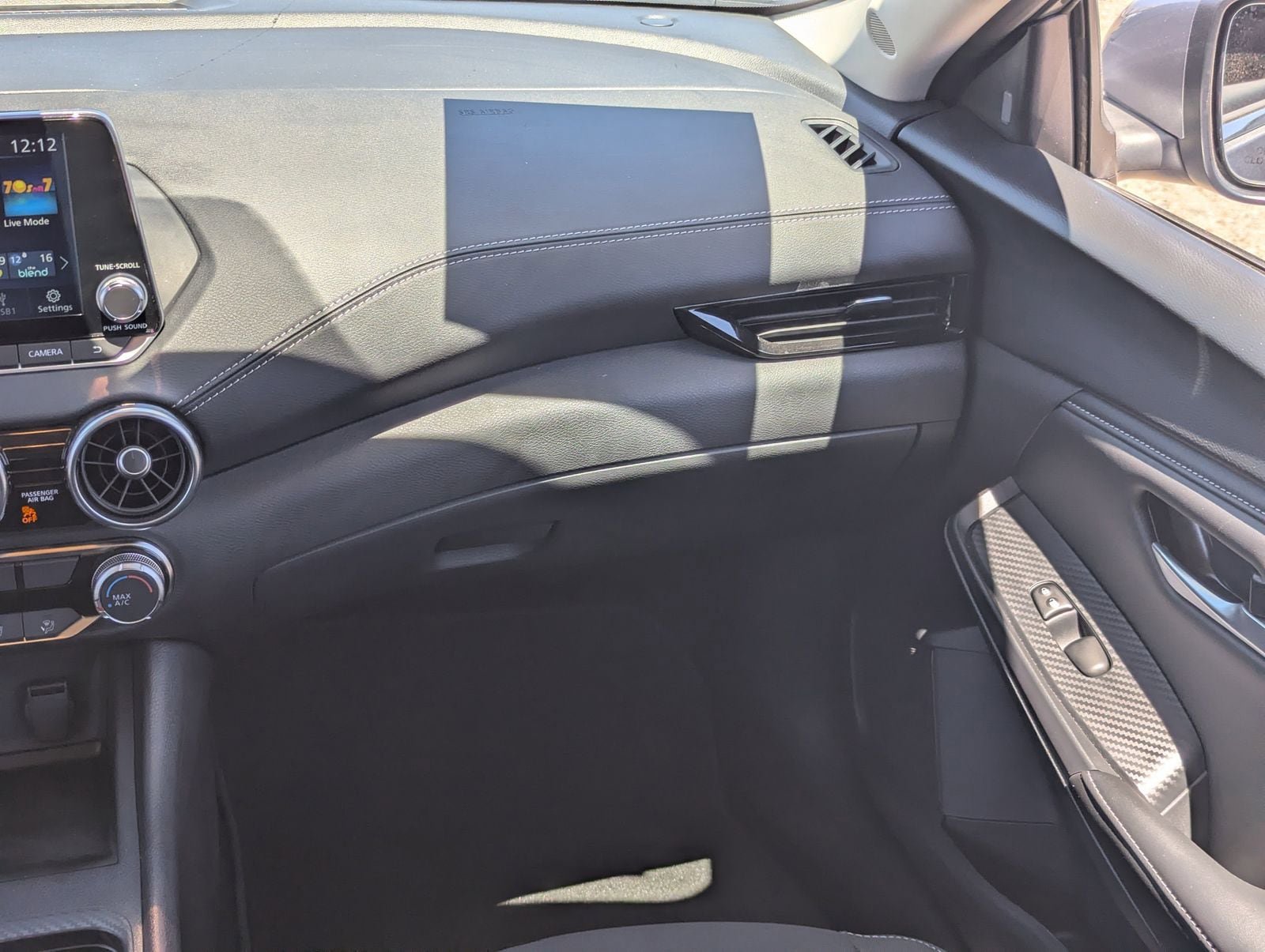 Used 2025 Nissan Sentra SV FWD image 17