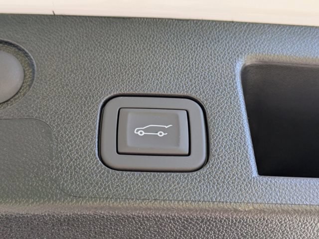 New 2026 GMC Terrain AT4 w/ Technology Package II AWD/4WD image 15