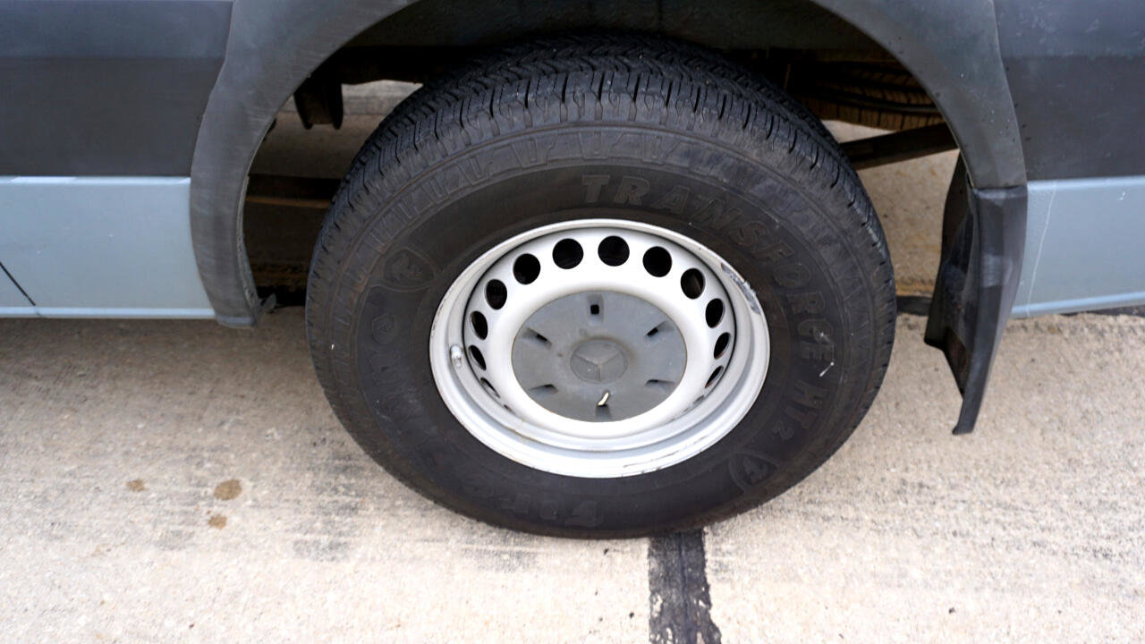 Used 2016 Mercedes-Benz Sprinter 2500 image 10