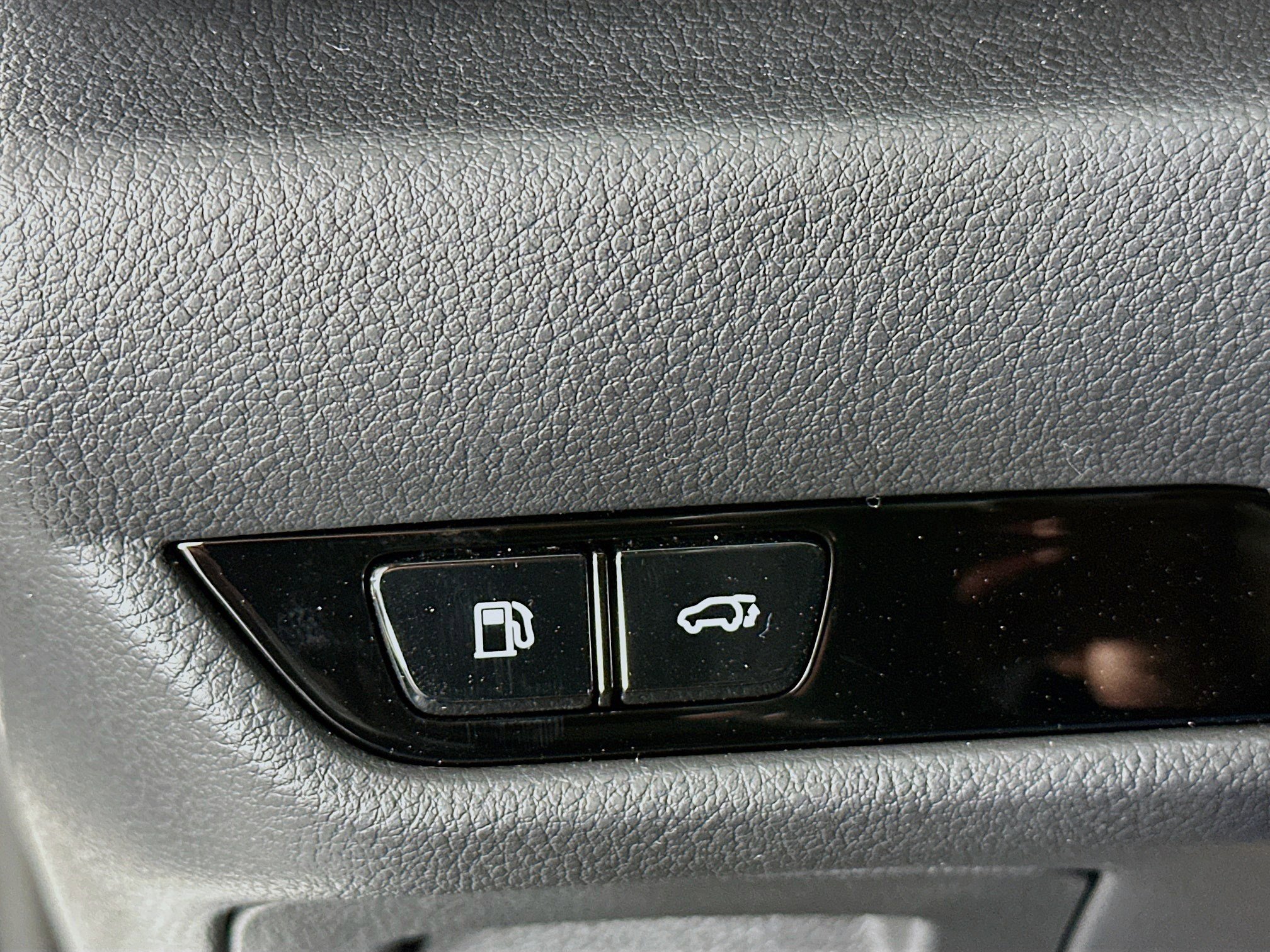 New 2026 Lexus NX 450h+ AWD w/ Luxury Package image 10