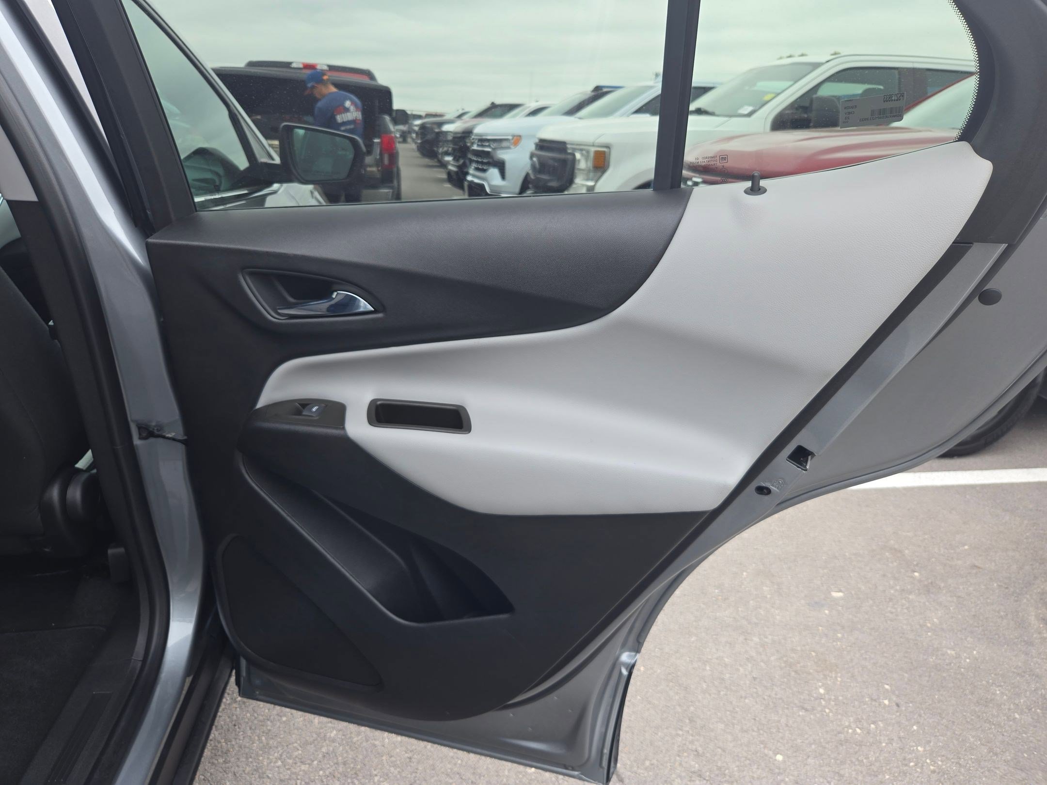 Used 2023 Chevrolet Equinox LT AWD/4WD image 23