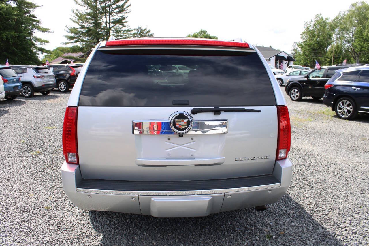 Used 2013 Cadillac Escalade ESV Luxury AWD/4WD image 8