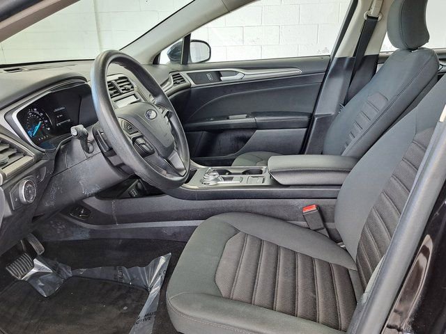 Used 2019 Ford Fusion SE image 22
