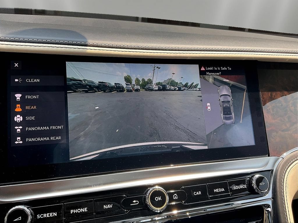 Used 2021 Bentley Flying Spur V8 AWD/4WD image 14