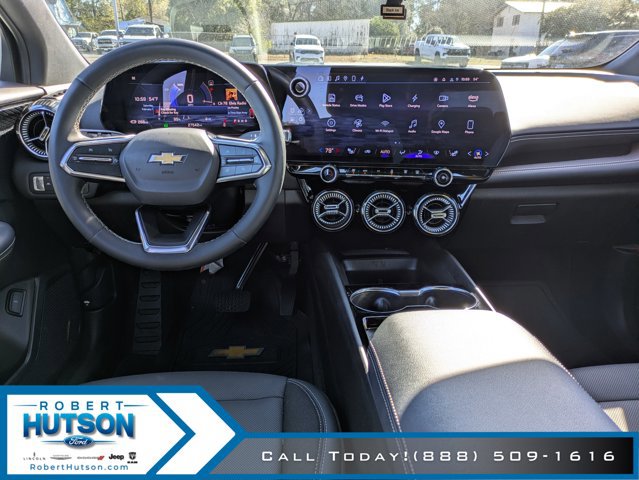 Used 2024 Chevrolet Blazer EV LT image 15