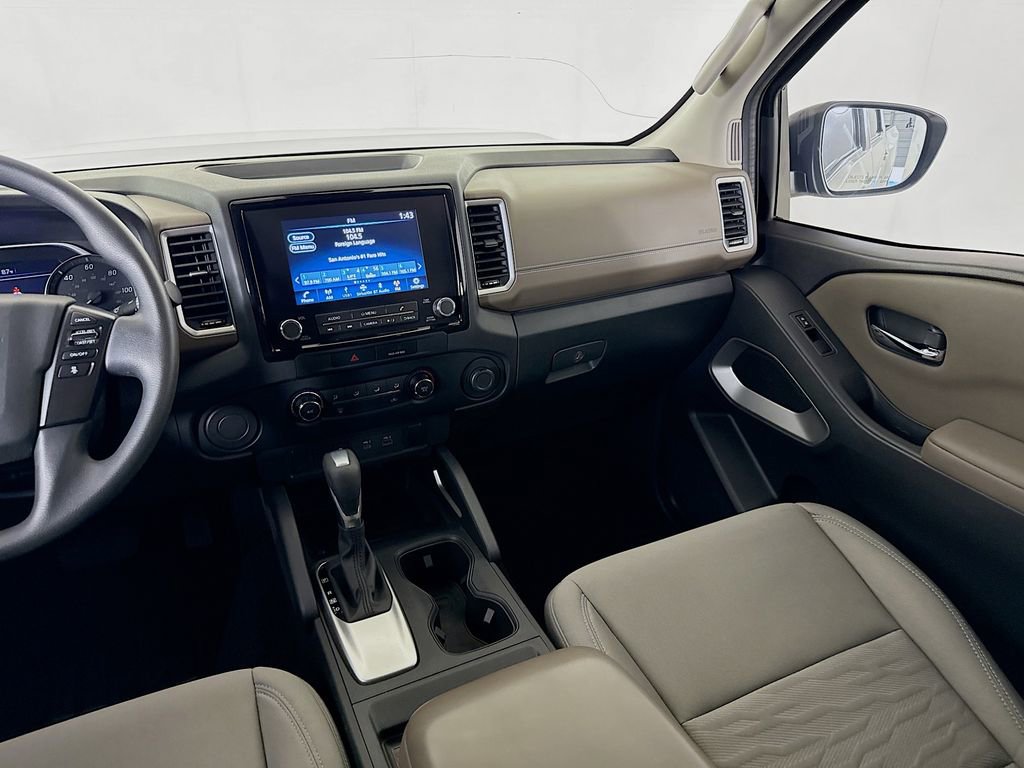 Used 2022 Nissan Frontier SV w/ Technology Package image 23