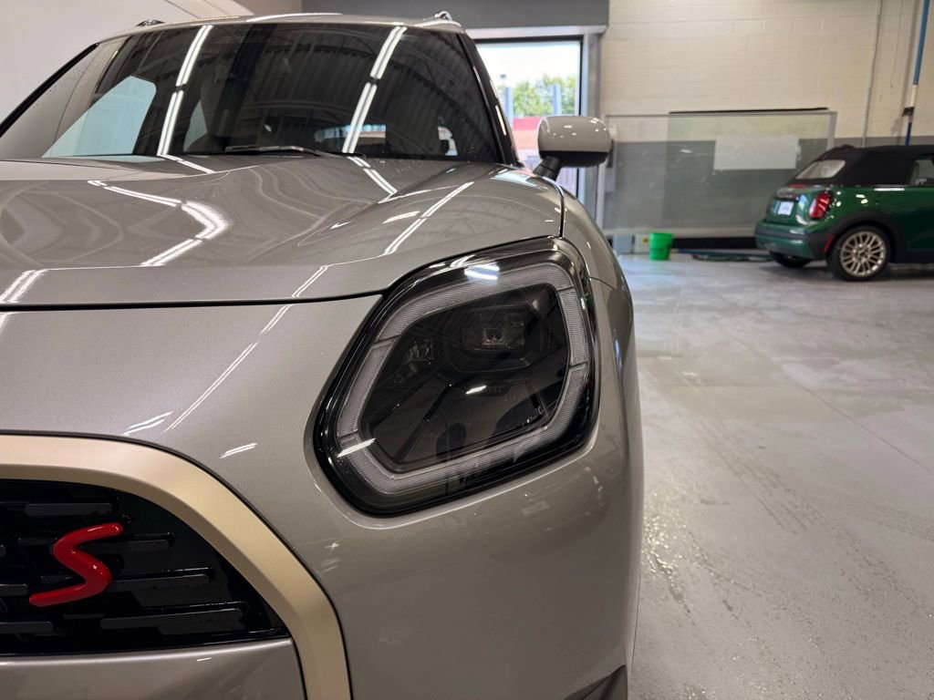 Certified 2025 MINI Cooper Countryman S w/ Comfort Package Max image 9
