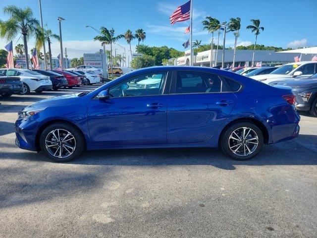 Used 2024 Kia Forte LXS w/ LXS Technology Package FWD image 4