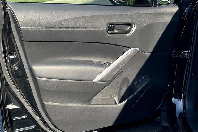 Used 2024 Toyota Corolla Cross AWD Hybrid w/ Moonroof Package image 23