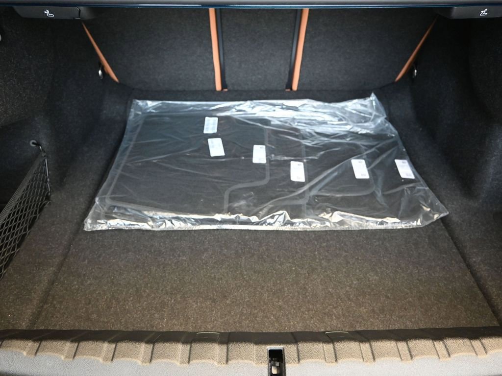 Certified 2024 BMW 430i Coupe w/ M Sport Package image 19