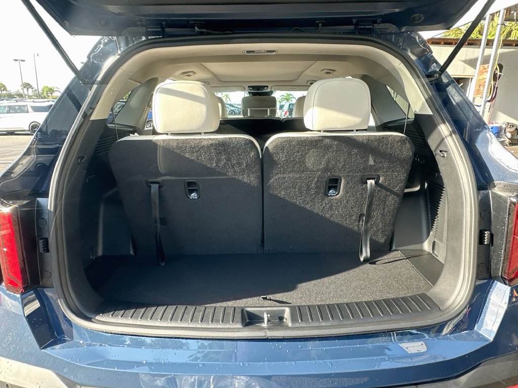 New 2026 Kia Sorento S FWD image 25