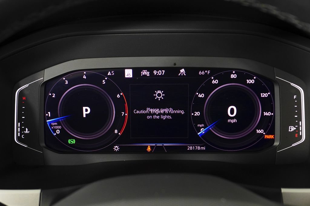 Certified 2022 Volkswagen Atlas Cross Sport SEL Premium R-Line AWD/4WD image 32