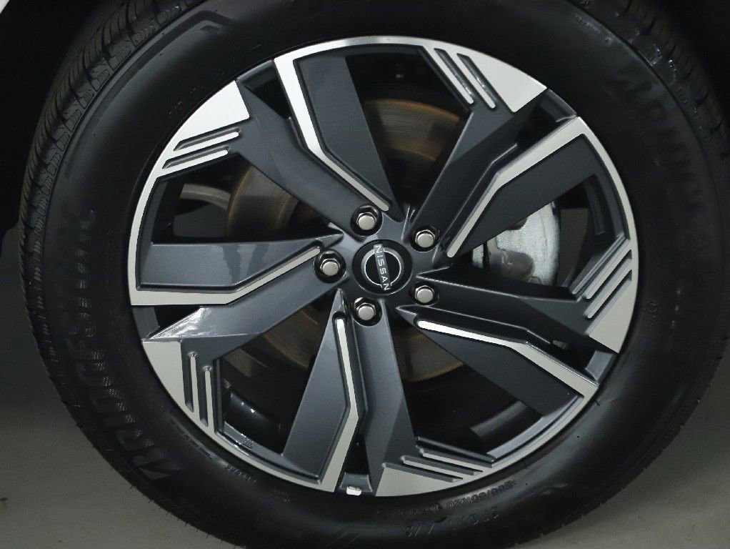Certified 2025 Nissan Murano SL AWD/4WD image 10