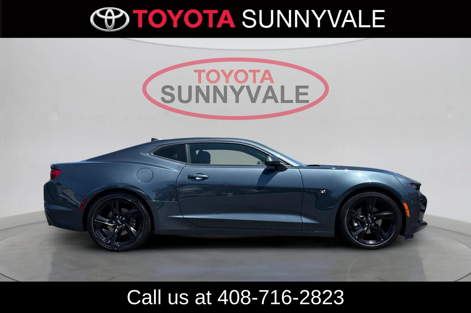 Used 2023 Chevrolet Camaro LT RWD image 9