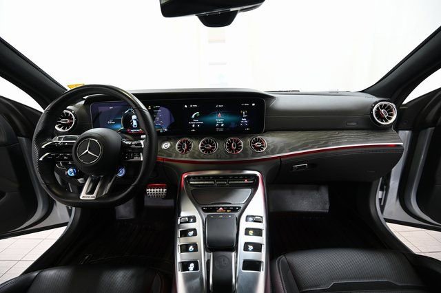 Used 2022 Mercedes-Benz AMG GT 43 image 2